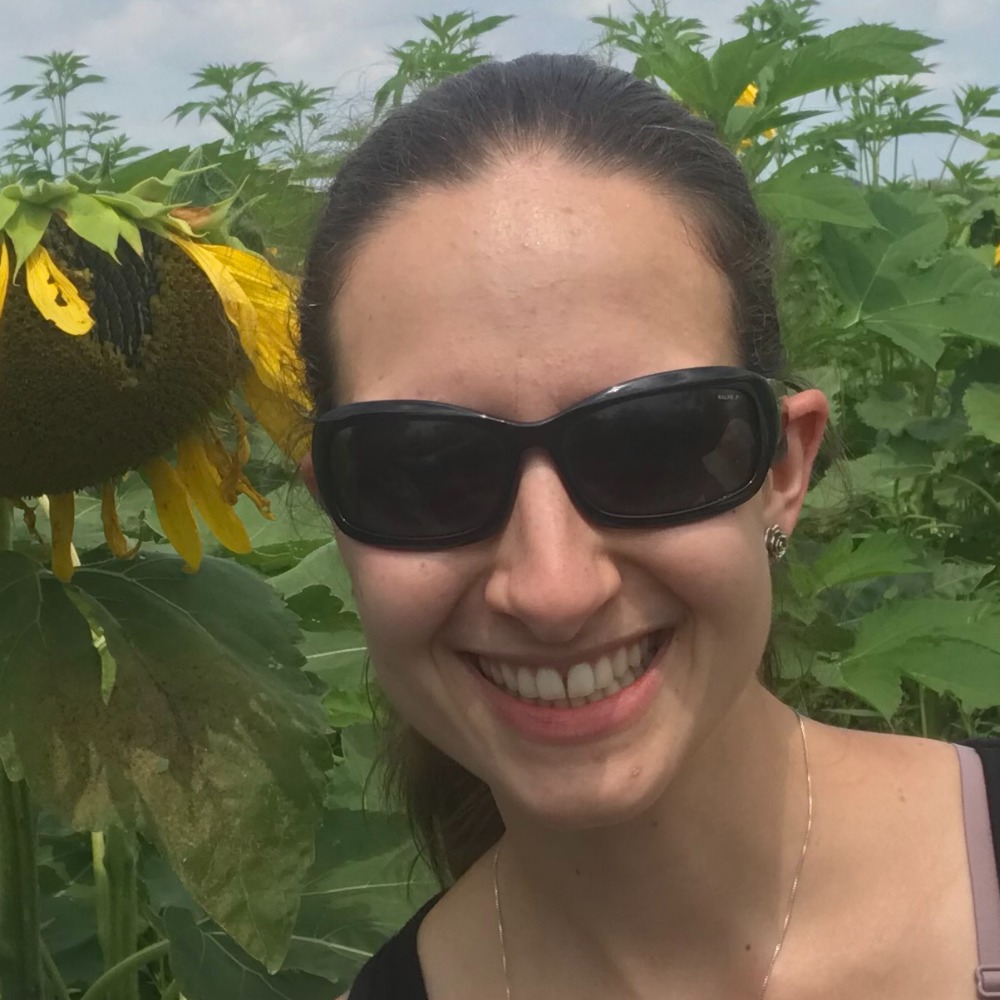 Meet your Posher, Elizabeth